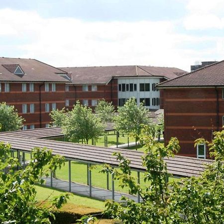 מלון סטון Yarnfield Park Training And Conference Centre מראה חיצוני תמונה