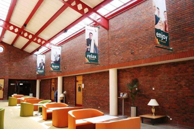 מלון סטון Yarnfield Park Training And Conference Centre מראה חיצוני תמונה