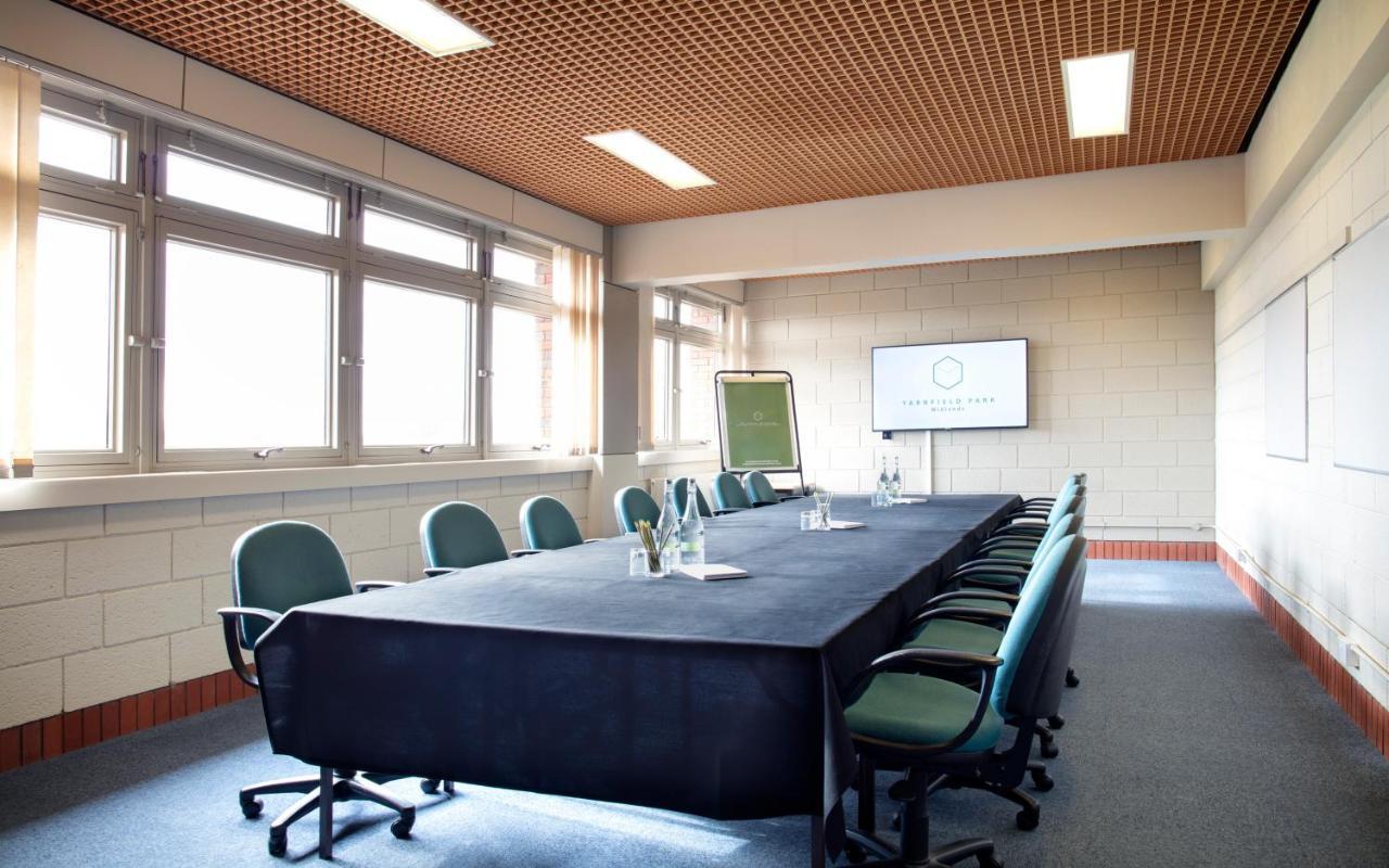 מלון סטון Yarnfield Park Training And Conference Centre מראה חיצוני תמונה